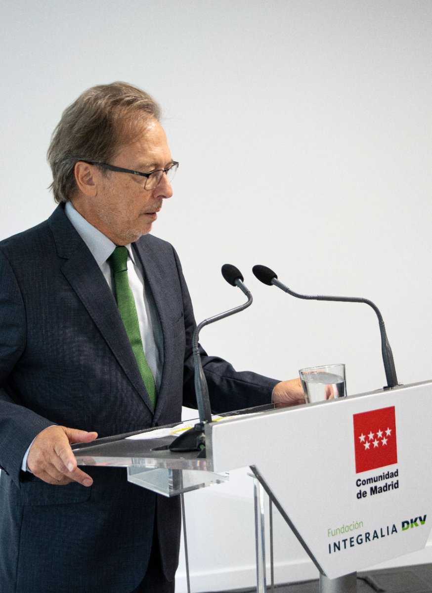 Josep Santacreu (@drsantacreu) on Twitter photo Es un orgullo celebrar 16 años de <a href="/DKVIntegralia/">Fund_DKVIntegralia</a> en la <a href="/ComunidadMadrid/">Comunidad de Madrid</a>, tiempo en el que ha realizado una labor extraordinaria formando a 300personas con discapacidad para acceder al mercado laboral. De ellas, 110 se han incorporado a Integralia DKV y 54 a empresas colaboradoras Es un orgullo celebrar 16 años de <a href="/DKVIntegralia/">Fund_DKVIntegralia</a> en la <a href="/ComunidadMadrid/">Comunidad de Madrid</a>, tiempo en el que ha realizado una labor extraordinaria formando a 300personas con discapacidad para acceder al mercado laboral. De ellas, 110 se han incorporado a Integralia DKV y 54 a empresas colaboradoras