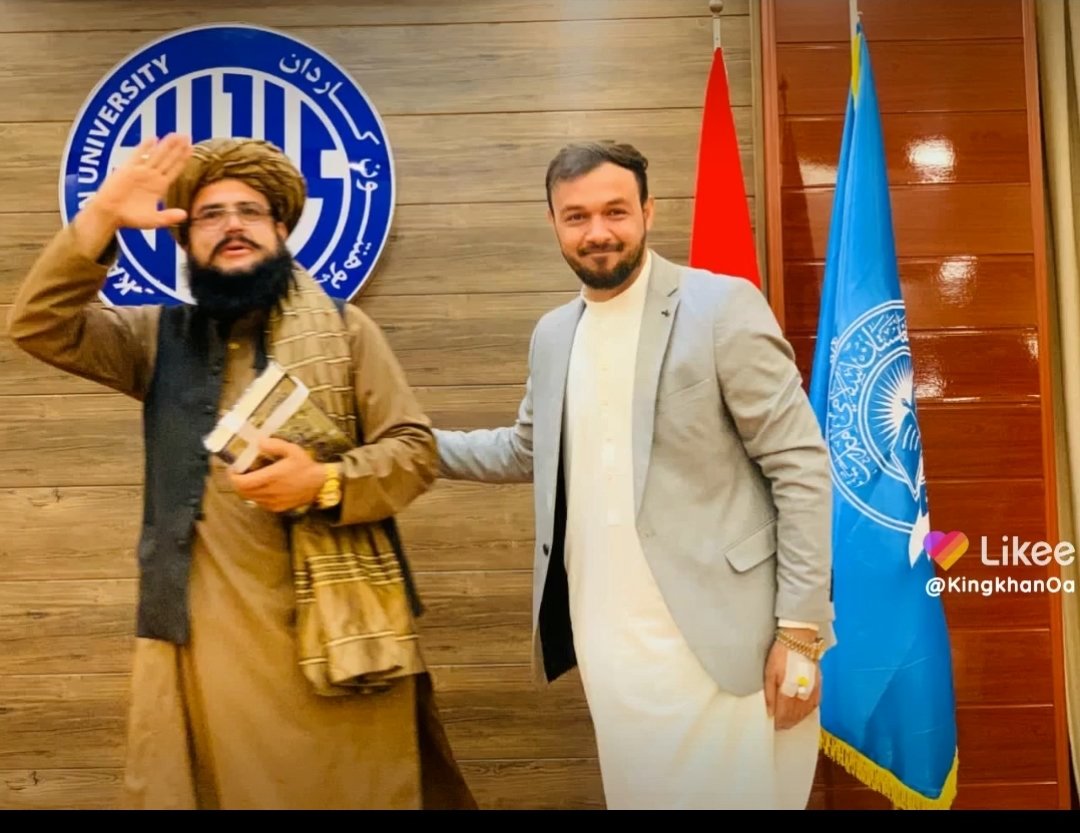 mobeenkhan1231's tweet photo. نور نو کیداشی چی له ټولو نیزو رسنیونه خدای فامانی اوکړم او خپل ټویټر داسی یو چاته ورکړم چی حقه مبارزه اوکړی 
چاپړوس نه وی حق اوایی 
زه نور حق نشم ویلای
که ستاسو خوښه وی نو اجازت راکړی https://t.co/du6lw5PurT