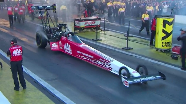 NHRADragster's tweet photo. #NitroTimeMachine: With a final-round victory over @TeamKalitta teammate Richie Crampton, @Air_Doug Kalitta completed a Pomona sweep in 2019, winning the Auto Club #NHRAFinals to add to his win at the season-opening Winternationals.
https://t.co/rofLRB98vs https://t.co/NlOfKTGdz0