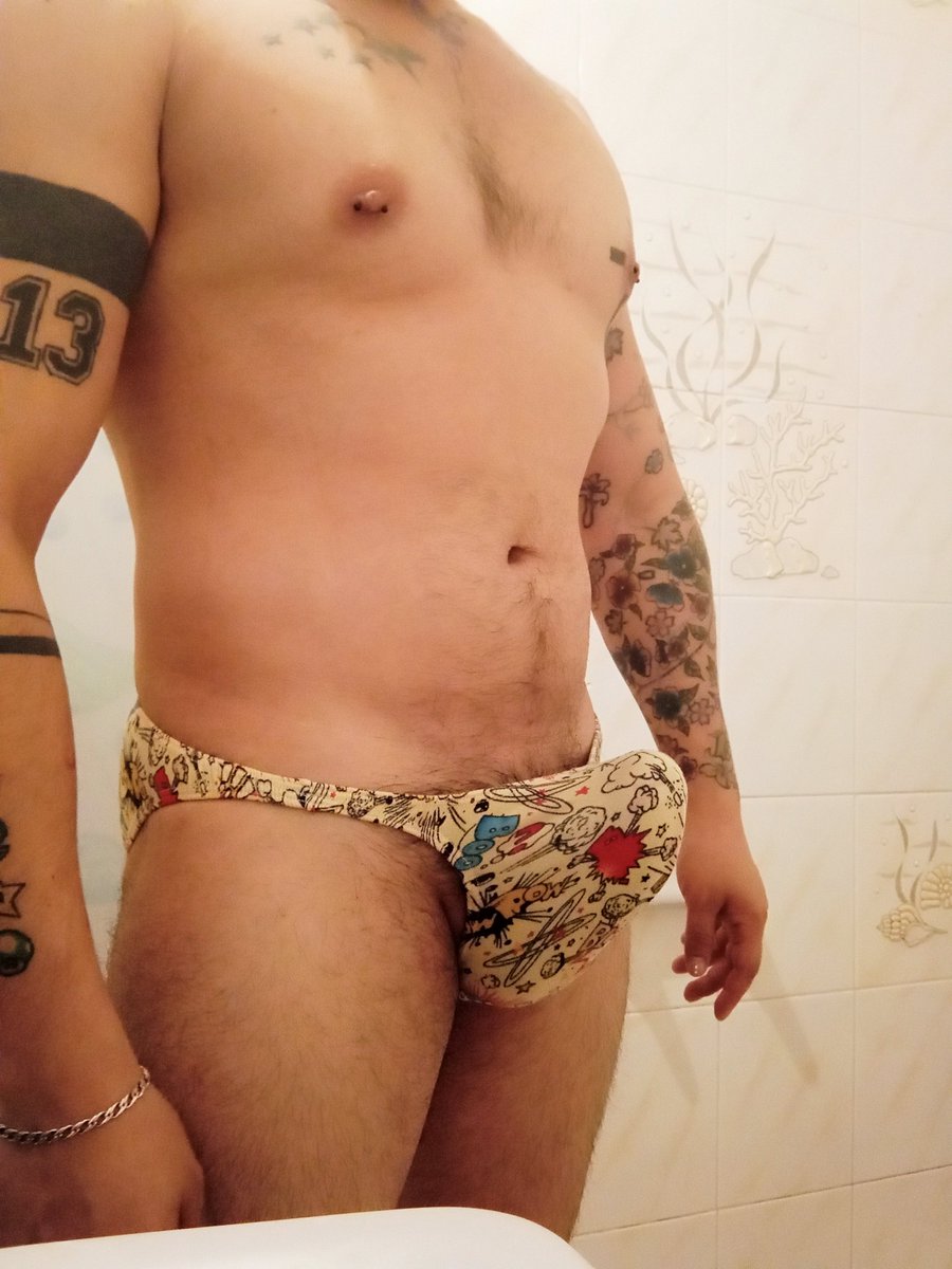 CervantesTobyas's tweet photo. Alguien se quiere salir 🍆😈 https://t.co/W7BxaJhmai