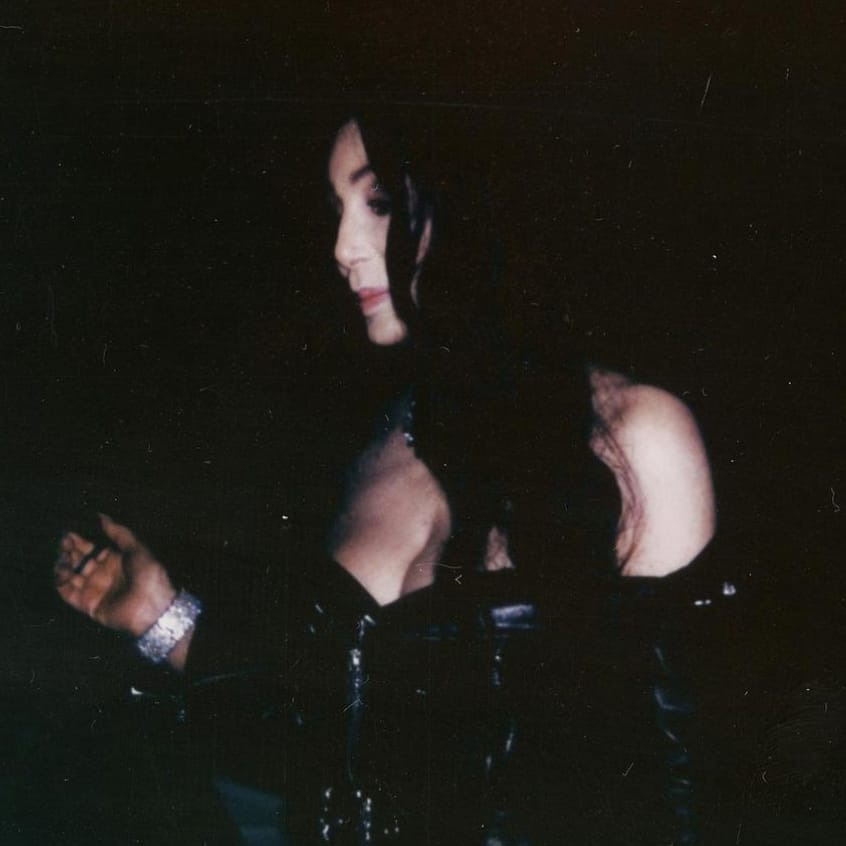 SiteCherBrasil's tweet photo. It's me. Hi!

Depois de MAIS DE UM ANO tentando e tentando... finalmente consegui cancelar a suspensão do Twitter do Cher Brasil! Amém @cher! https://t.co/mIXntKpfkO
