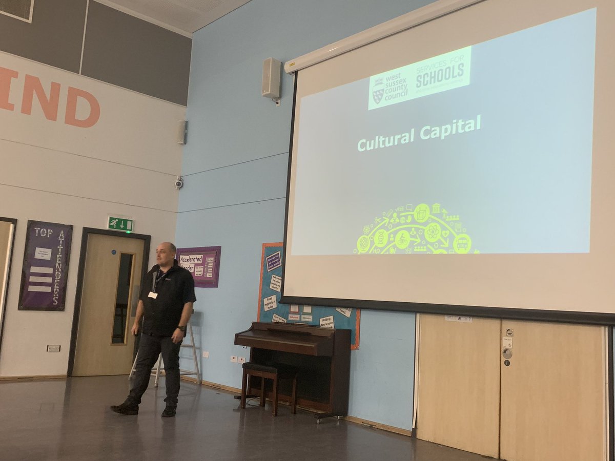 Simon from <a href="/WSOEA/">WS LOtC</a> is kicking off the second half with his take on #CulturalCapital. #TMSussex