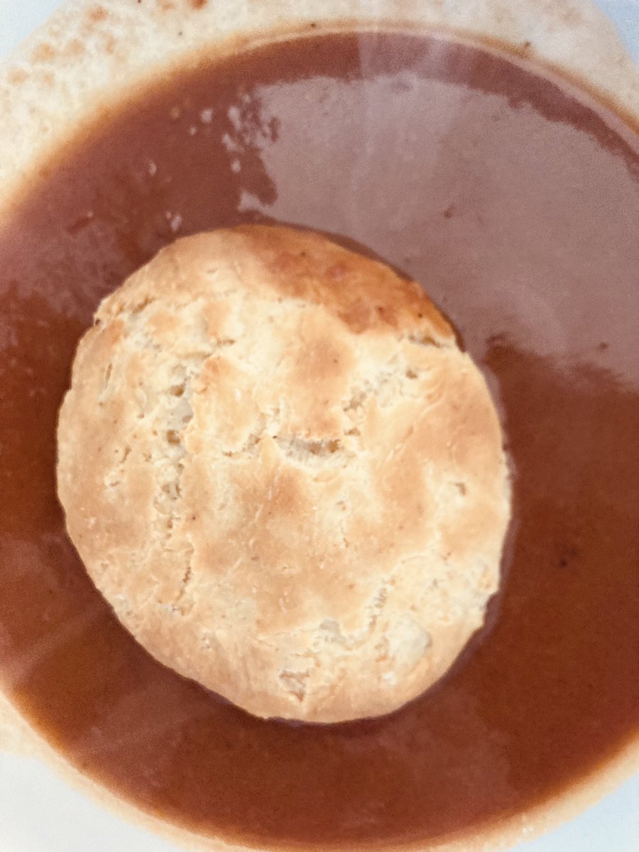 Tomato 🍅 Gravy &amp; Biscuits at the Roux 😍👩‍🍳