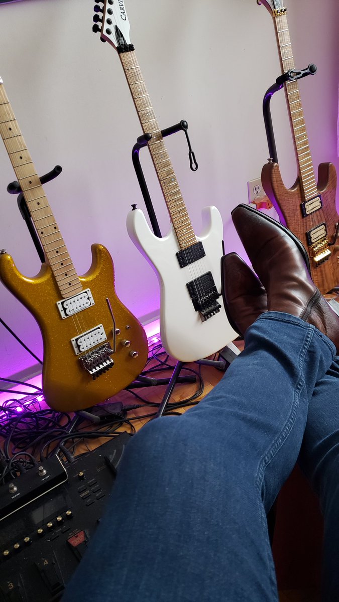 Rabih_Guitars's tweet photo. No Boots, No Rock N Roll 🤘🎸. https://t.co/NIPe0zfVpO 🧊. #rockguitarist #rockboots #joghost #italianshoes #rockfashion #electricguitar #floydrose #seymourduncan #goldsparkle #whiteguitar #carvinguitars #jb200sc #jasonbecker #guitarist #guitarplayer #guitar #80sguitar #metal https://t.co/NsJSyFGneu