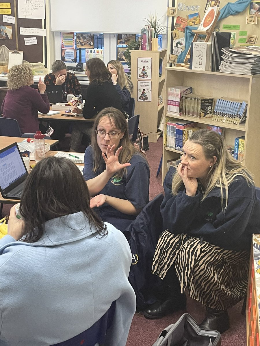 SharplesMiss's tweet photo. Fantastic collaboration and discussions to quality assure and evolve the curriculum @StThomasBoston #subjectexperts #knowmoreremembermoredomore #foodsnacks https://t.co/yaeFGojo7v