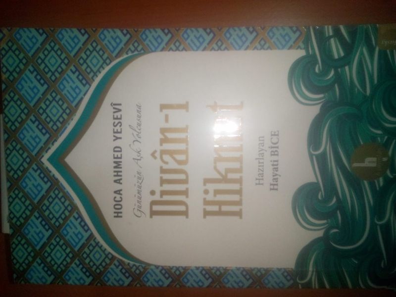 Neden mi Sosyal Bilgiler

Atalarımız biz bu eserleri sınavlar için sadece yazar ve eserleri ezberliyelim diye yazmadı. Kökü göklerde olan bu kültürümüzü okuyup anlatalım diye kaleme aldı. Sosyal Bilgiler öğretmenleri ezber öğretmez geçmişe pencere aralar

#TürkYüzyılındaSosyal