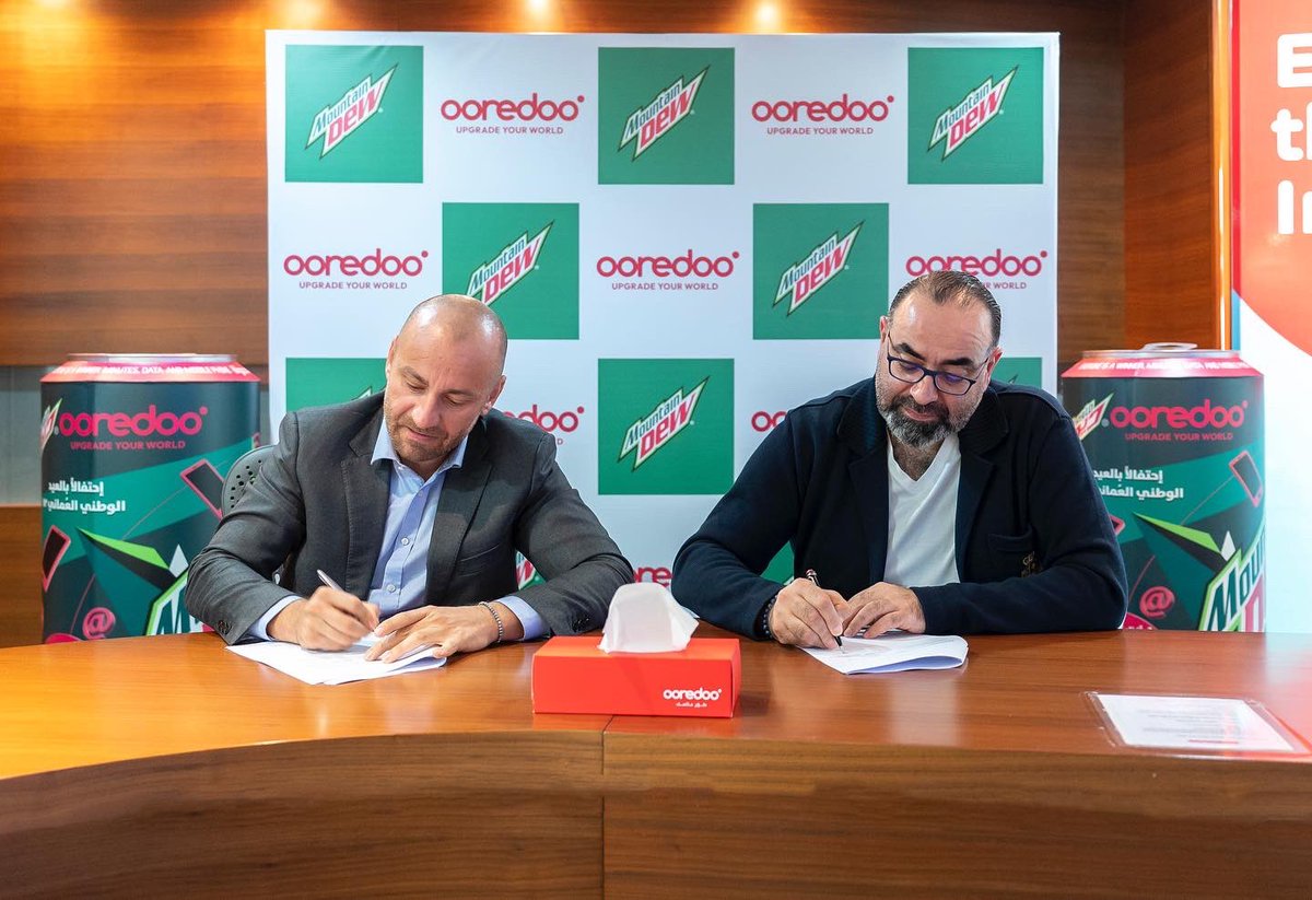 a_diwan75's tweet photo. Signing ceremony of National day offer between Ooredoo- Mountain Dew! Open and Win… Everyone is winner with Ooredoo #ooredoo #National_day #UpgradeYourWorld #ooredoooman #عمان_العشق https://t.co/byd8iFCZSU
