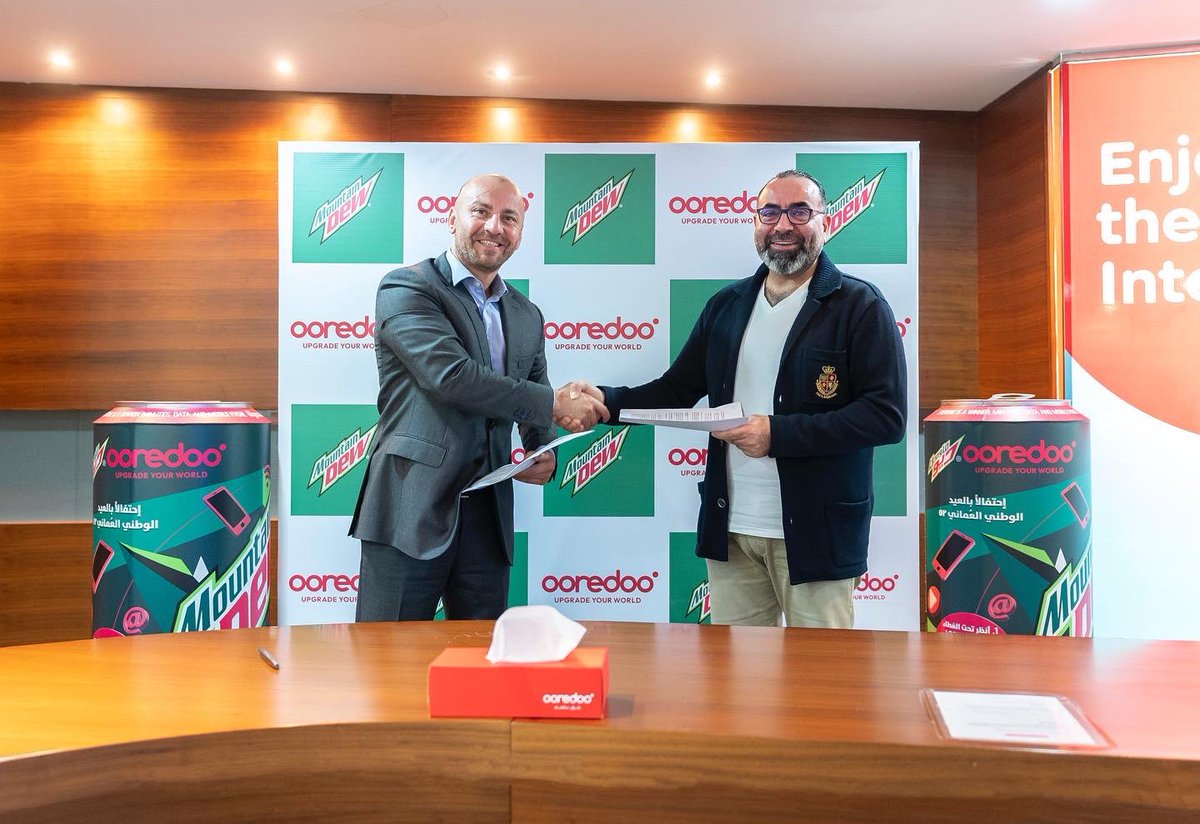 a_diwan75's tweet photo. Signing ceremony of National day offer between Ooredoo- Mountain Dew! Open and Win… Everyone is winner with Ooredoo #ooredoo #National_day #UpgradeYourWorld #ooredoooman #عمان_العشق https://t.co/byd8iFCZSU