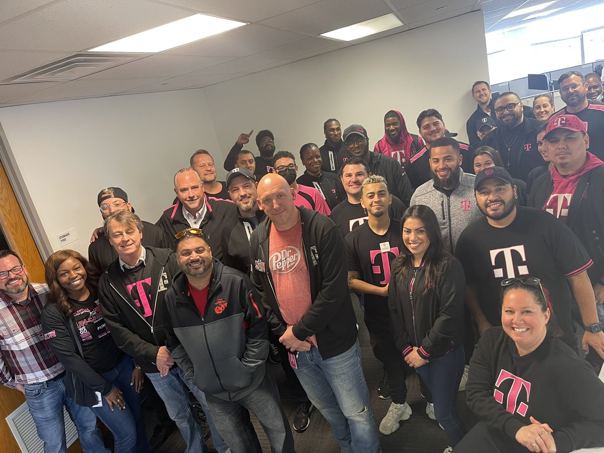 Kenziemichael1's tweet photo. @TMobile #Veterans recognition lunch. #ThankYouVeterans Thank you for all you do for T-Mobile and our country. @kosmoski @tglover187 @janeen_r1314 https://t.co/nP0PuPbLs8