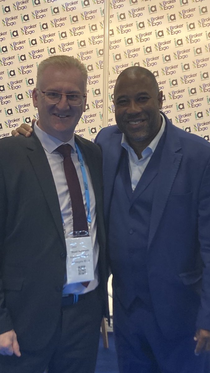 StuartApp's tweet image. My third sporting superstar this year and saved the best to last, great to meet you John Barnes. I’m the England Man 🏴󠁧󠁢󠁥󠁮󠁧󠁿🏴󠁧󠁢󠁥󠁮󠁧󠁿⚽️⚽️