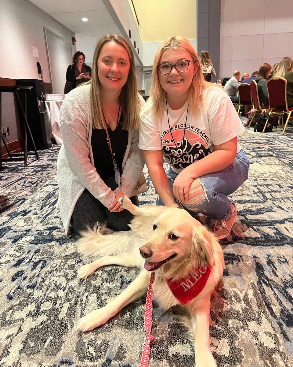denulovesmath's tweet photo. Meg is making new friends today at the OMLA convention! So much fun! #omla2022 #facilitydog https://t.co/VweW7U47Co