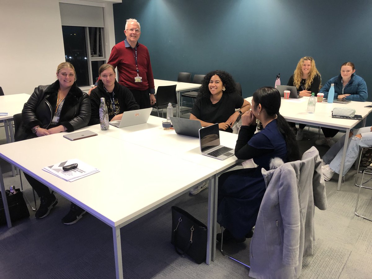 HughKoch1's tweet image. Many thanks to BCU Forensic psychs for enthusiasm and good humour. Smiling is a great asset. ⁦@BCU_Psychology⁩ ⁦@HughKoch1⁩