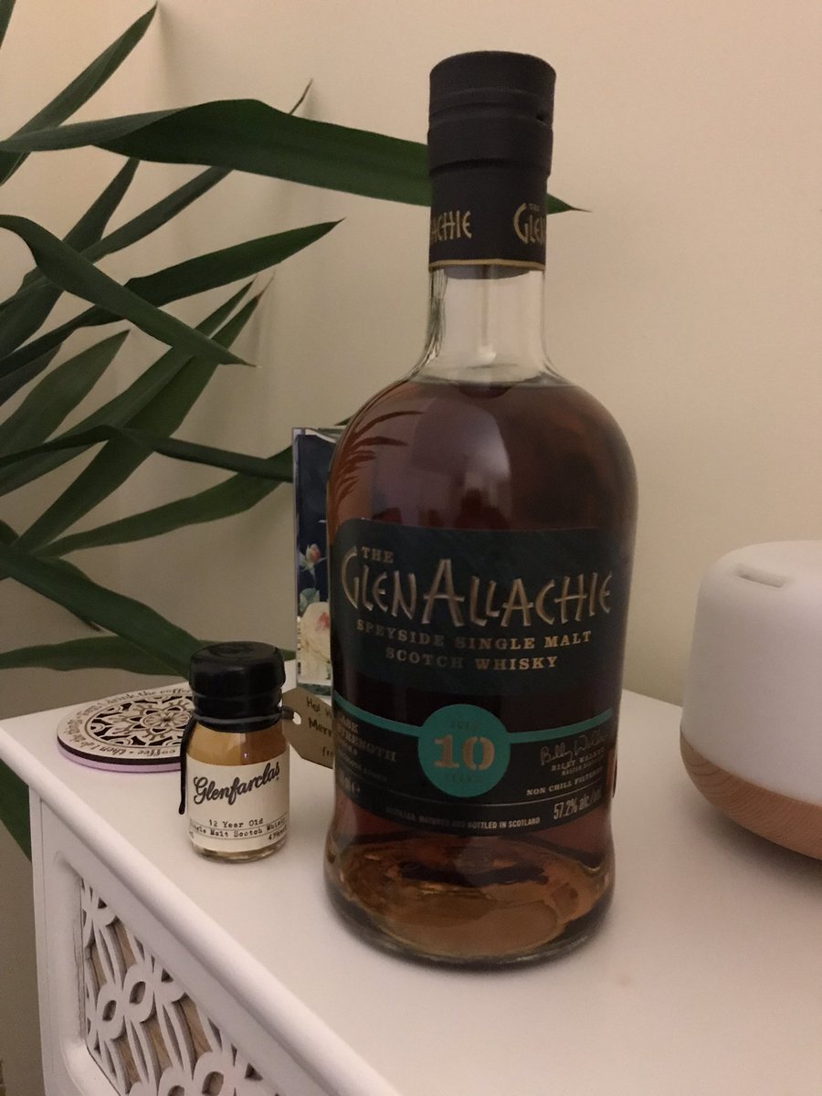 Nigebeale's tweet photo. I managed to get a bottle of batch 8 @TheGlenAllachie from @MasterOfMalt very surprised as I always miss the boat on this one 😁 

#cheers #whisky https://t.co/U4fwytlcmg