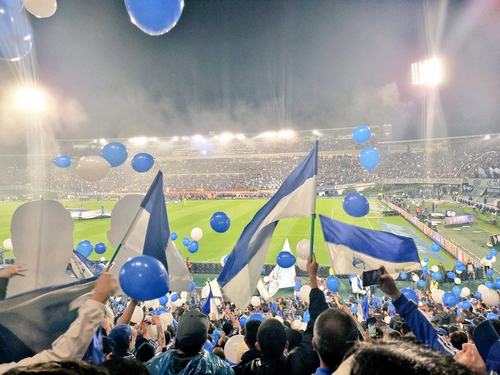 ASOBIM_'s tweet photo. 🔵⚪️¡Banderazo & Bombas! 🔵⚪️
Únete a la fiesta del partido del Lunes contra Pereira y alentemos desde la tribuna con la pasión de siempre
El formulario es obligatorio: https://t.co/jbi7rud8K3
¡Vamos todos juntos! 👊🏻Ⓜ️
#MillonariosEsSuHinchada
#CDLM #ASOBIM https://t.co/KpSPxb6p8f