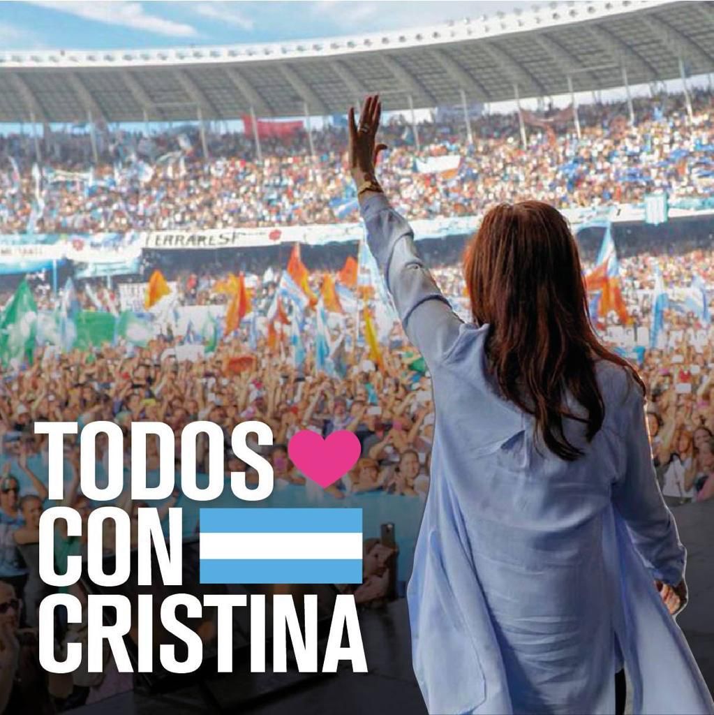 BarlowSolcito's tweet photo. Se constataron las declaraciones del testigo:
Milman estaba en el bar Casablanca a la misma hora que el testigo.
Estaba acompañado por sus asesoras.
Al otro día viajó a la Costa.
A los 2 días quisieron asesinar a Cristina.
¿Capuchetti no va a citar a declarar al diputado del Pro? https://t.co/nr5nH0pwt0