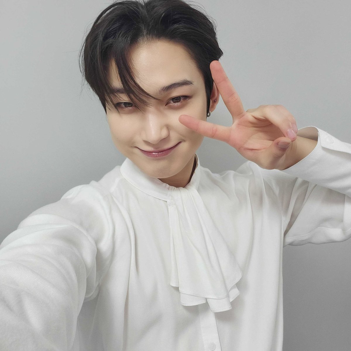 enhypenweverse's tweet photo. [ #선우’s Post ] 221111

#SUNOO: TBP (Today’s Behind Photos) appearing after a while!!

(1/4)

@ENHYPEN_members @ENHYPEN #ENHYPEN #엔하이픈 https://t.co/gLdffMDd9O