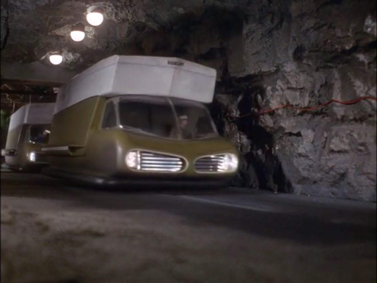 philzink's tweet photo. JOE 90 Hover vans. 
Kinda plane, kinda strange but definitely kinda cool. 
#joe90 #gerryanderson #hovervan https://t.co/INykLOlS7y