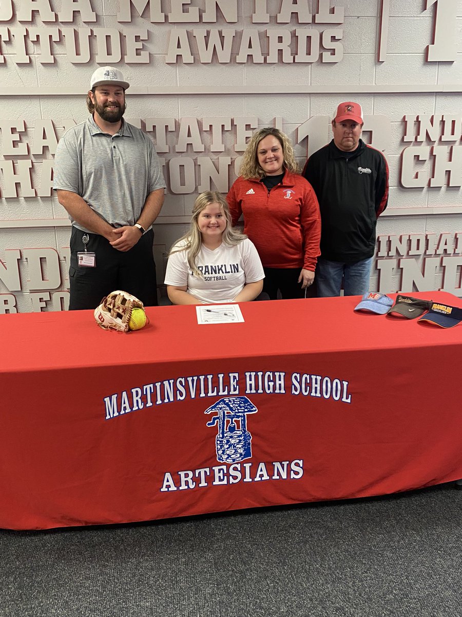 ArtesianNation's tweet photo. Congratulations Karson Pruitt who will continue her academic and softball career at Franklin College! @MSDMartinsville @redbluecrew @AwesomeArties @ericbowlen @BellCatMHS @ArtesiansUnited https://t.co/HJMVL2HZia