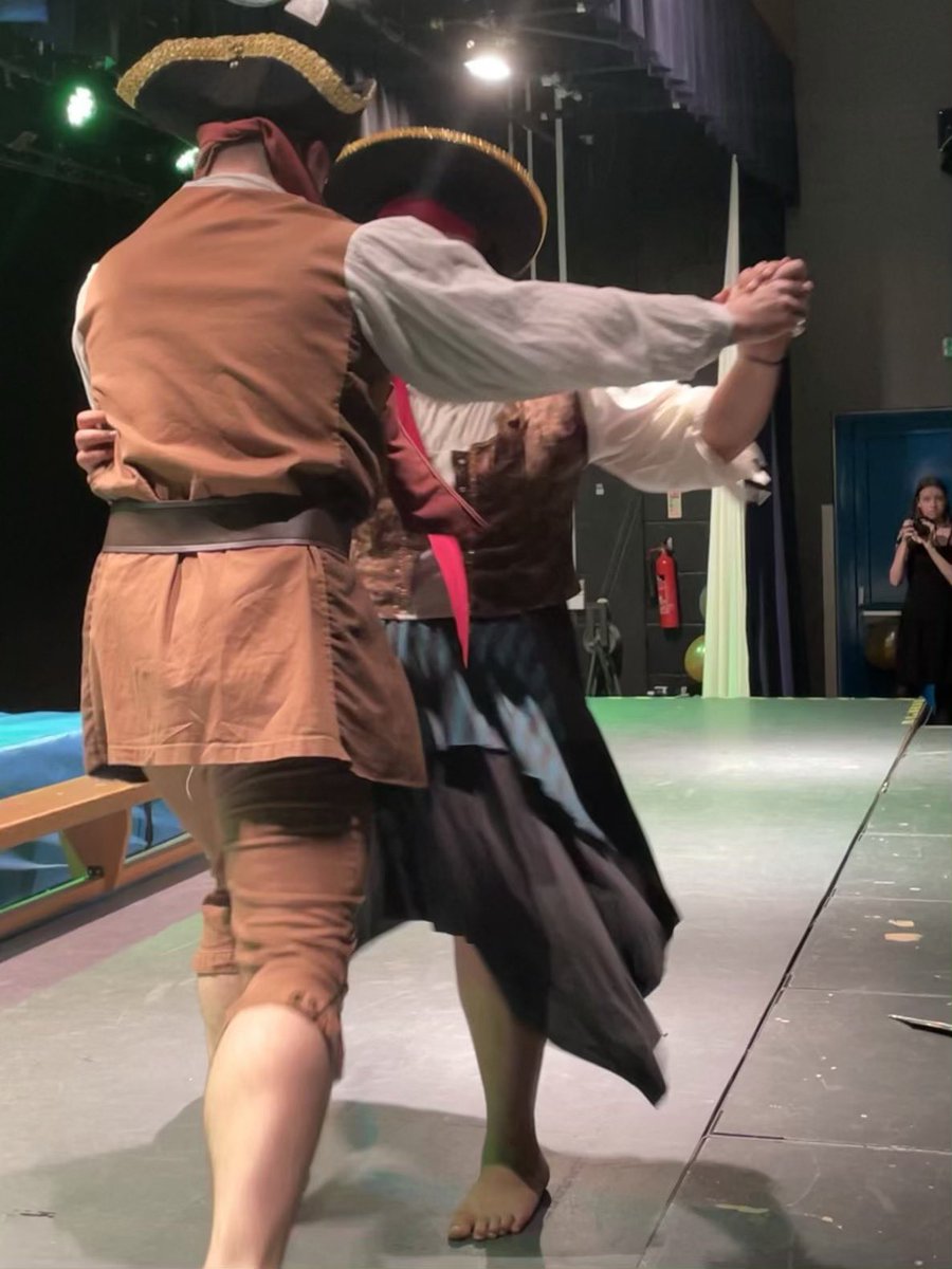 Chris Edwards tweet media