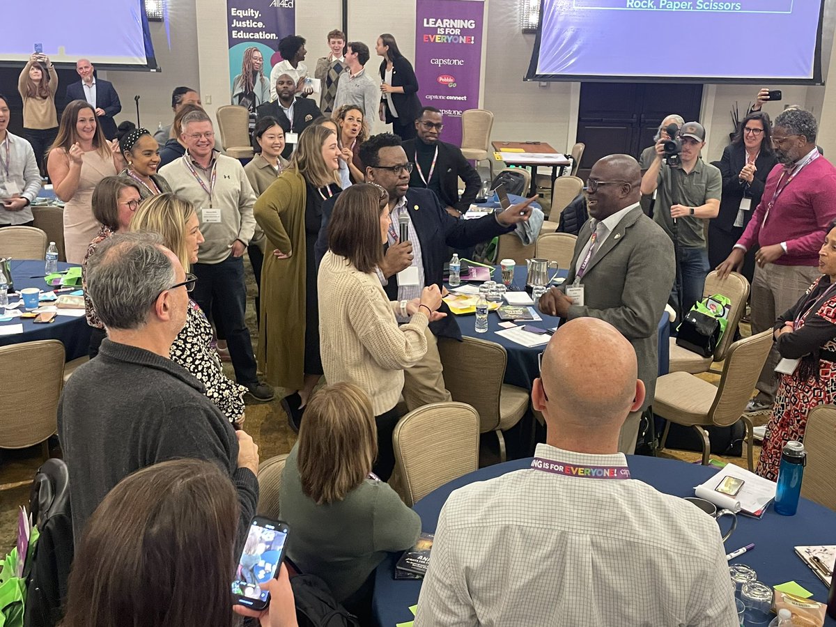 Meghan Lowe tweet media