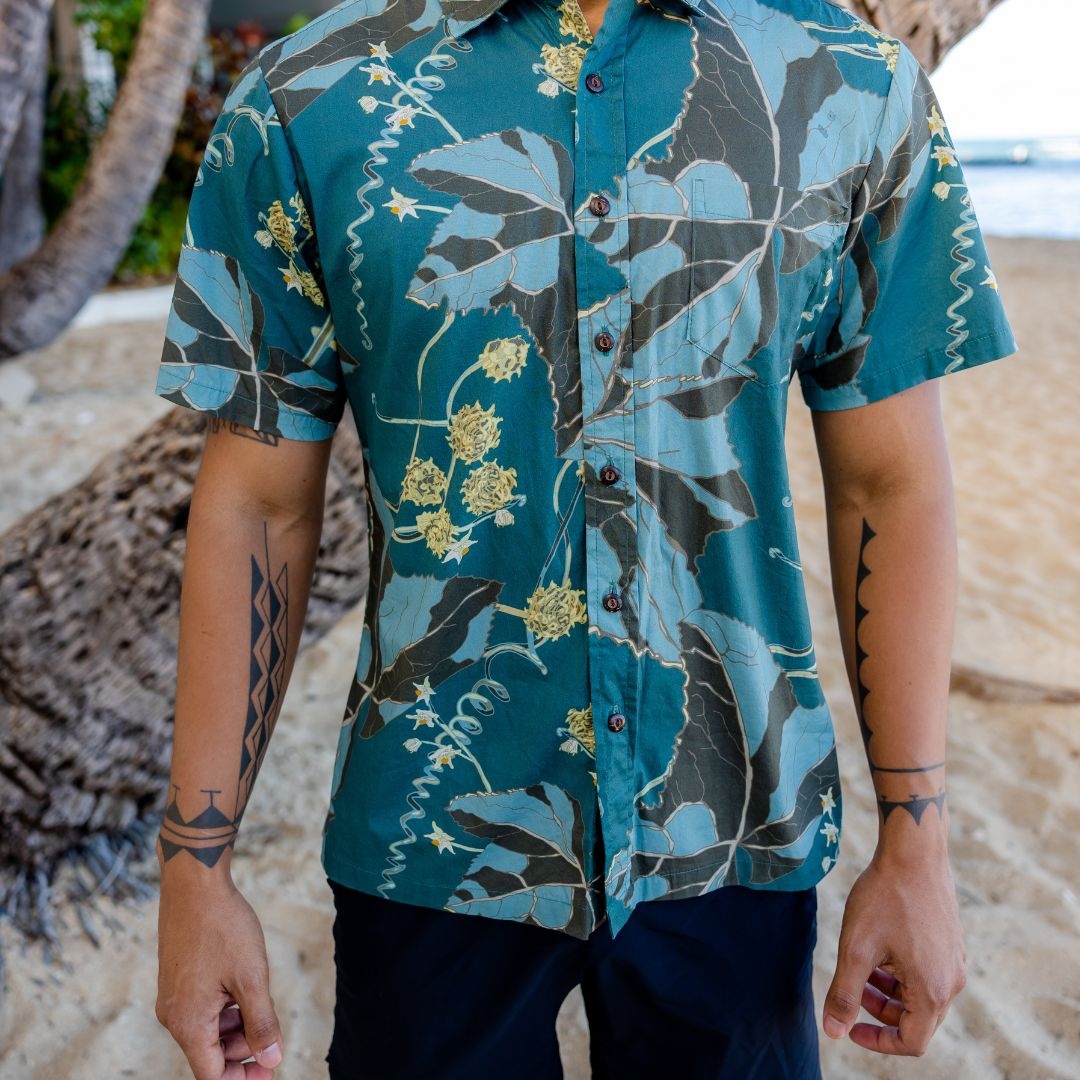 themakeke's tweet photo. NEW ARRIVAL! Kūpala (Sicyos) Teal Aloha Shirt                     

Kūpala (Sicyos pachycarpus) is a gourd vine endemic (meaning found nowhere else) to the Hawaiian Islands.

Now available on https://t.co/DLpGI1ZABt https://t.co/CDYmaAg40A