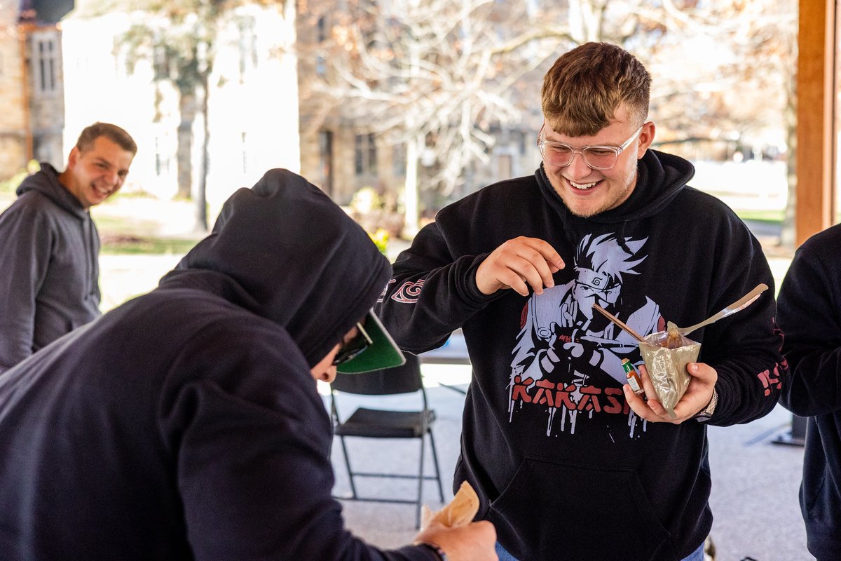 GenevaCollege's tweet photo. Here are some highlights from Military Field Day yesterday! The students got to try Meals-Ready-to-Eat (MREs) and participate in military training. Thank you to those who have served or are currently serving in our military!
#genevacollege #militaryweek #military #training https://t.co/gLK4Avd9DH
