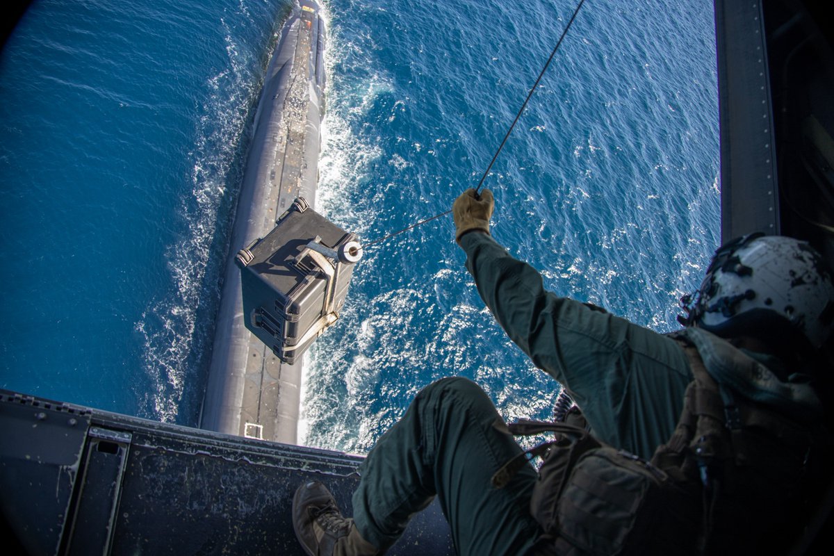 GrotonSubs's tweet image. #HappyBirthday @USMC from the #SubmarineCapitalOfTheWorld!