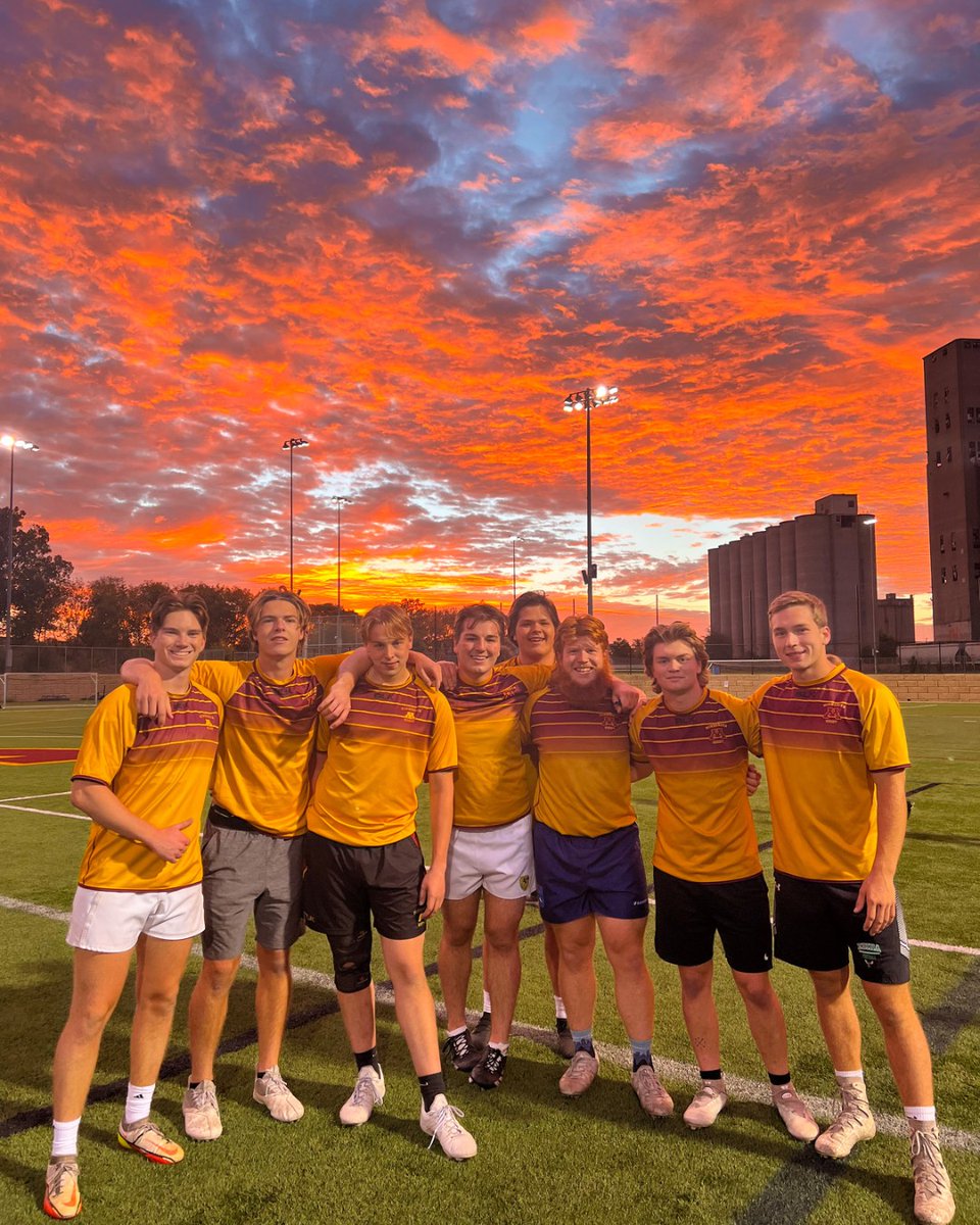 UMN RecWell (@umnrecwell) on Twitter photo Who else is missing the warm weather 🥶✋ 
#recreation #wellness #minnesota #winter Who else is missing the warm weather 🥶✋ 
#recreation #wellness #minnesota #winter