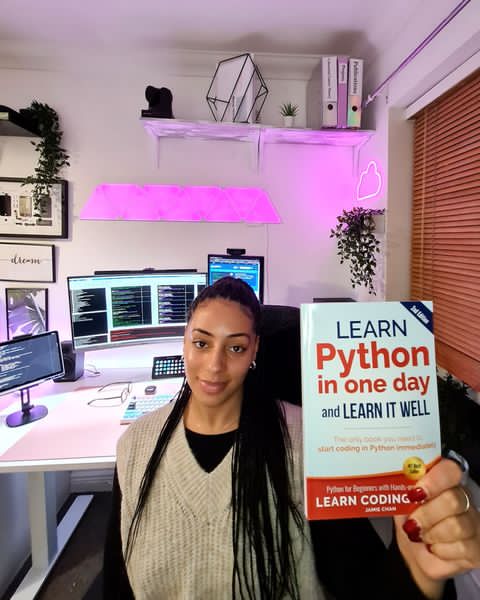 HTebago's tweet image. Daily books 📚 to keep you going 💪📈