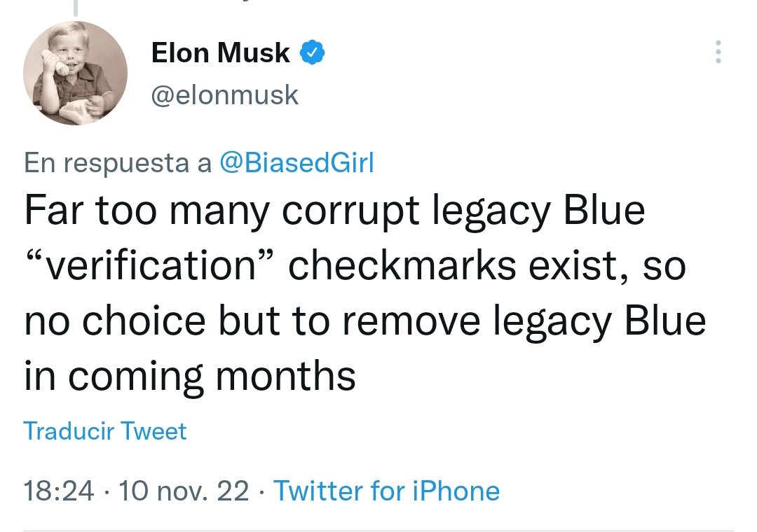 CarlesMoma's tweet photo. @elonmusk Why is there no option to translate in short messages?  It only allows to translate large texts.  Example: https://t.co/PFIcotYnpU