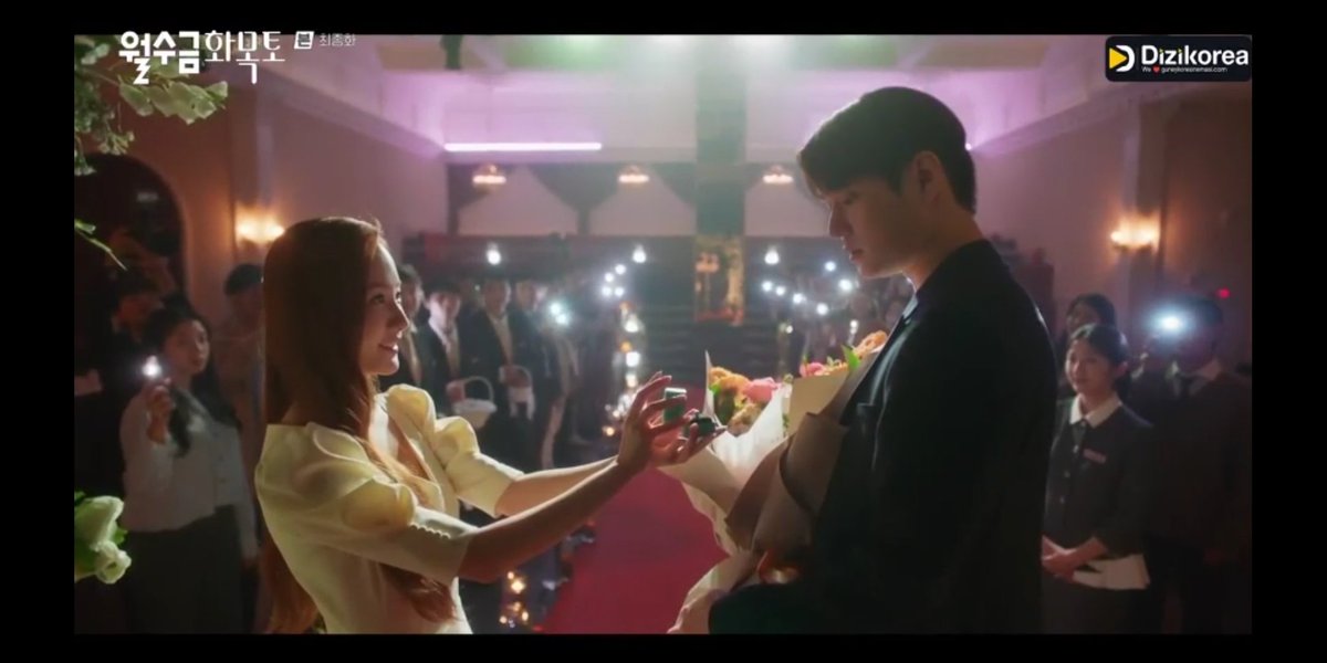 gug_oegeojuja's tweet photo. Bir klişeye daha kafa attı kızçem 😁👍❤️
#LoveInContract
#LoveInContractFinal
#LoveInContractEp16
#월수금화목토
#ParkMinYoung
#GoKyungPyo https://t.co/WXKxT2KEbE