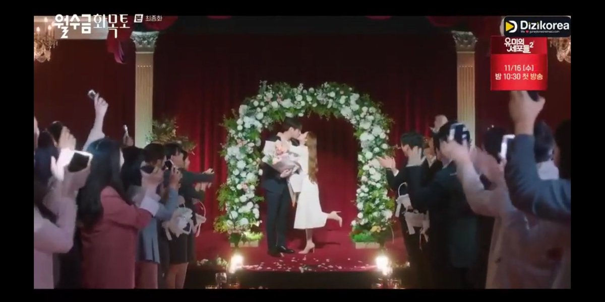 gug_oegeojuja's tweet photo. Bir klişeye daha kafa attı kızçem 😁👍❤️
#LoveInContract
#LoveInContractFinal
#LoveInContractEp16
#월수금화목토
#ParkMinYoung
#GoKyungPyo https://t.co/WXKxT2KEbE