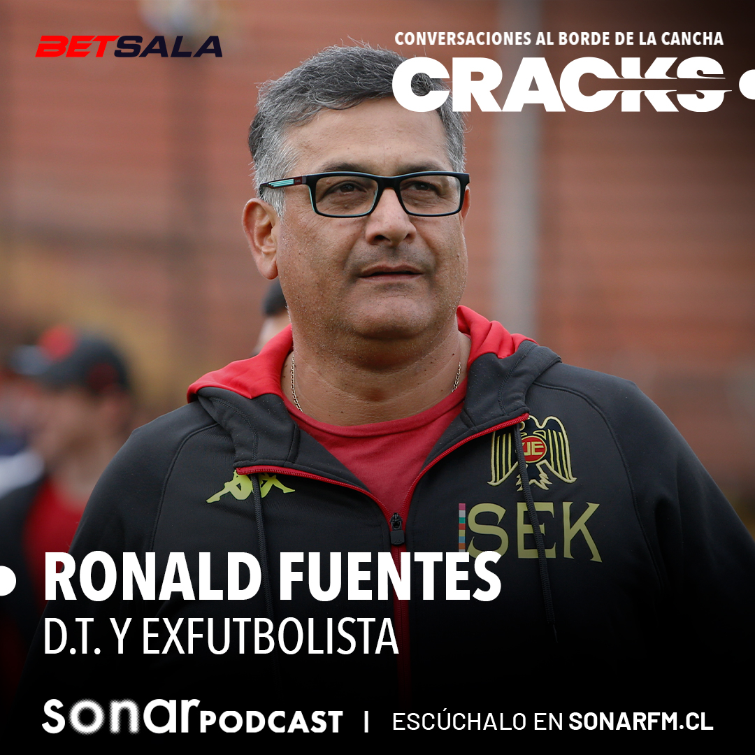 sonarfm's tweet photo. ESTRENO | Hizo historia en Universidad de Chile entre 1994 y 2001, y jugó el Mundial de Francia 1998 donde fue titular y pasó a la historia por la jugada del penal contra Italia⚽️

En #Cracks, @pabloaranzaes conversa con Ronald Fuentes.

🎧 Escúchalo acá: https://t.co/Ve7ijcwBH4 https://t.co/qLqgoZcw1A