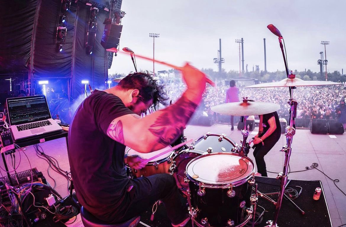 Mañana estaremos en el <a href="/ForoIndierocks/">Foro Indie Rocks!</a> y el sabado en el <a href="/Tattoomusicfest/">Tattoo Music Fest</a> …
Estamos súper ansiosos de subirnos al escenario! Esperamos ver a toda nuestra gente! See you soon!

Boletos: direct.me/insitemx