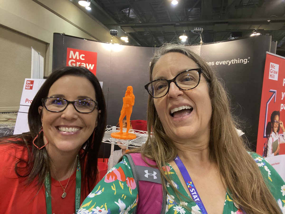 Amy Banks (@aub75229) on Twitter photo Great to talk with folks from <a href="/McGrawHillK12/">McGraw Hill PreK-12</a> while checking out the exhibits at #STATCAST22 Great to talk with folks from <a href="/McGrawHillK12/">McGraw Hill PreK-12</a> while checking out the exhibits at #STATCAST22
