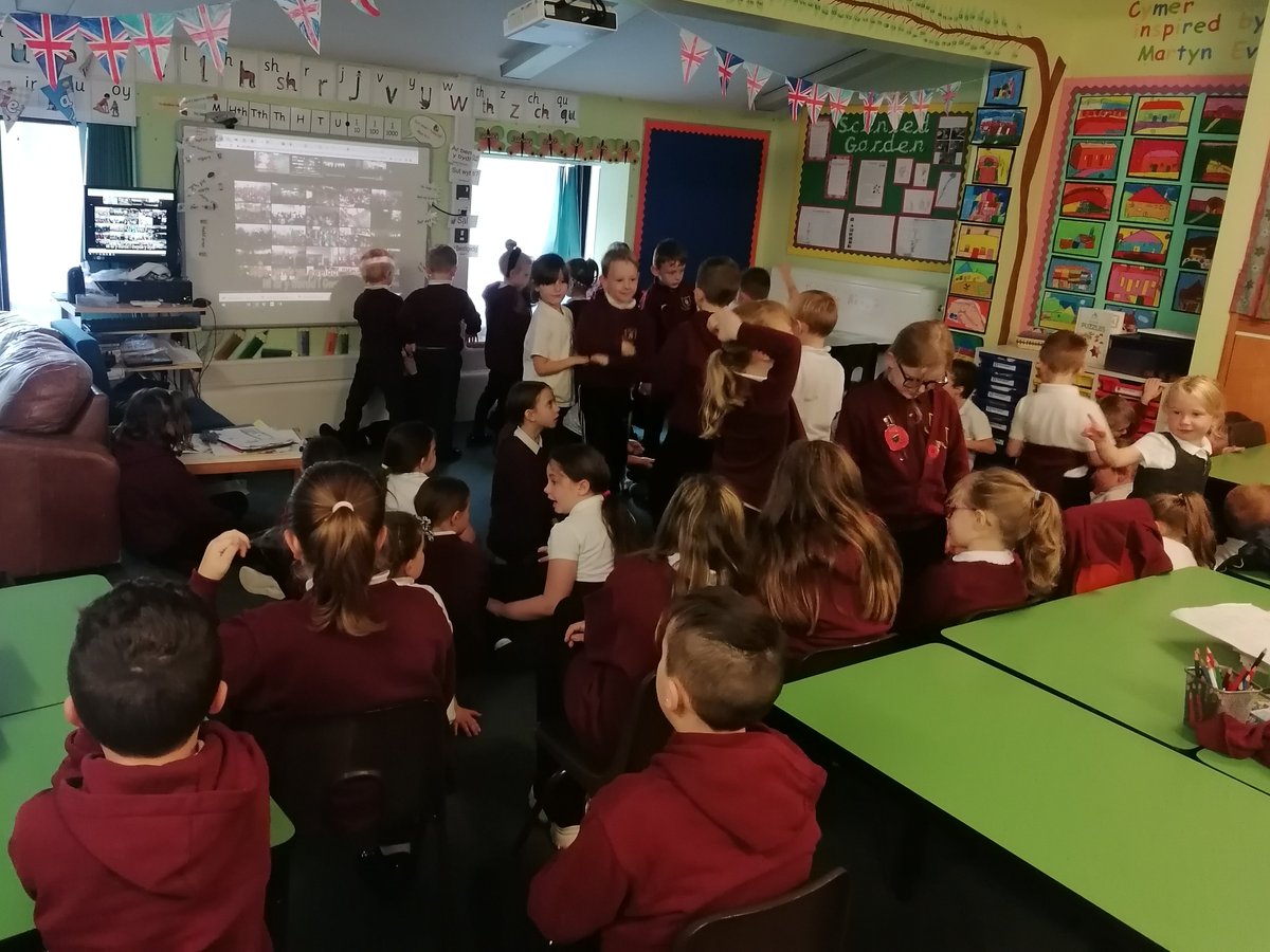 We enjoyed the jambori to celebrate Wales in the world Cup this morning 🏴󠁧󠁢󠁷󠁬󠁳󠁿#jamboricwpanybyd @urdd #CAPChestnut #CAPOak #capwillow