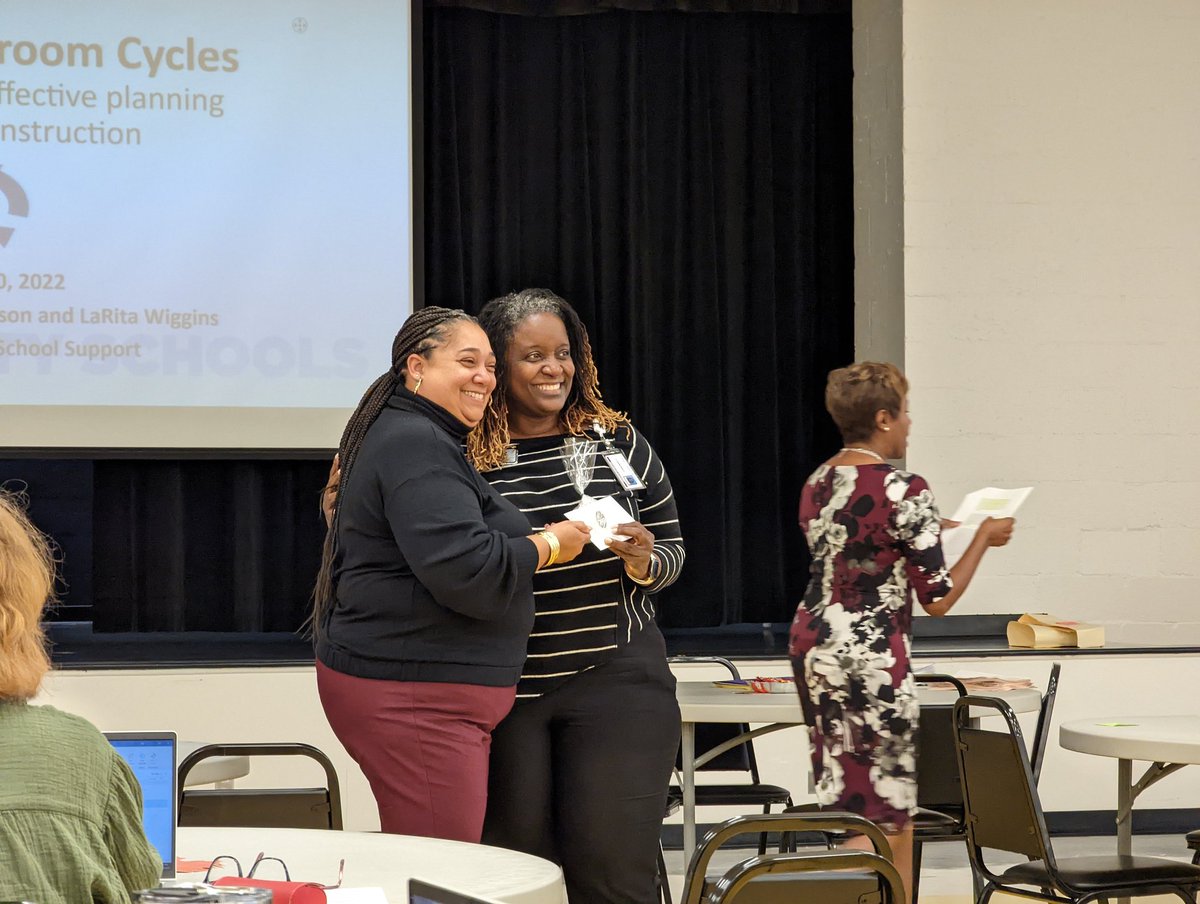 So proud of our <a href="/AAS_HCS/">Academy for Advanced Studies</a> teammate, @shaykele78 for receiving leadership recognition <a href="/HenryCountyBOE/">Henry County Schools</a> Assistant Principal meeting today. #EmpowerTomorrow <a href="/DLinnBwell/">うにゃ</a> <a href="/Toni_Collie/">Toni Collie</a> @shaykele78