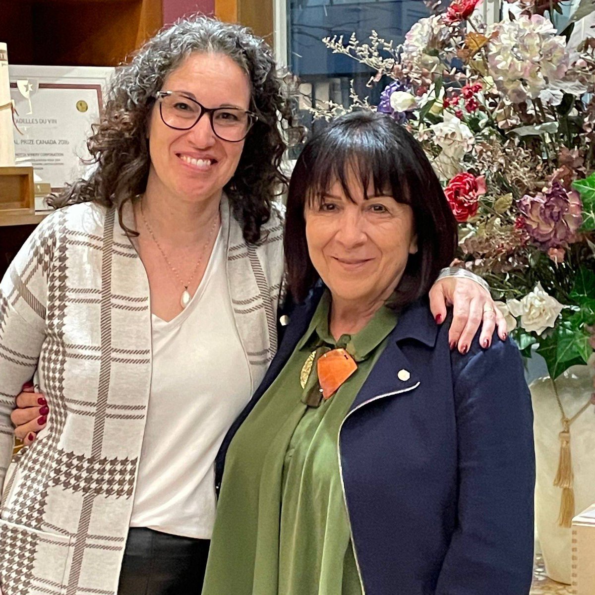 We absolutely love to meet others who are dedicated to the fight against tick-borne and vector diseases, and this week we had the great pleasure of visiting with Rossana Magnotta, President and Founder of the G. Magnotta Foundation for Vector-Borne Diseases.