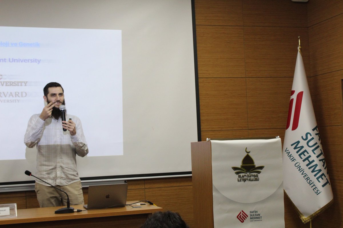 idikfsmvu's tweet photo. Bugün fakültemizde Dr. İbrahim Çağrı Kurt hocamızı ağırladık. "Evrim ve Genetik Müdahalenin Geleceği" başlıklı konferansı gerçekleştirdik. İbrahim Çağrı Kurt hocamıza ve katılımcılara teşekkür ederiz. https://t.co/kMAF88XxRP