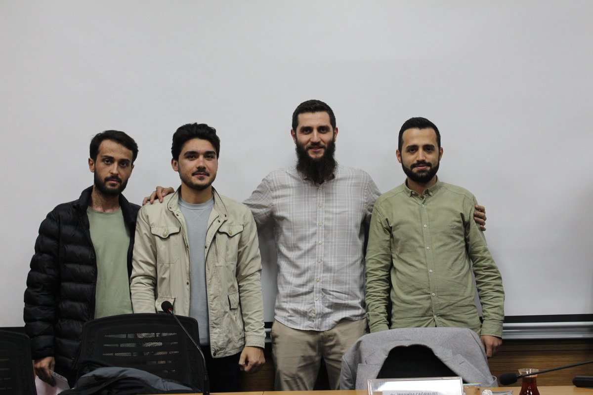 Bugün fakültemizde Dr. İbrahim Çağrı Kurt hocamızı ağırladık. "Evrim ve Genetik Müdahalenin Geleceği" başlıklı konferansı gerçekleştirdik. İbrahim Çağrı Kurt hocamıza ve katılımcılara teşekkür ederiz.