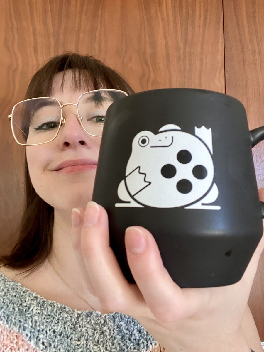 Wow this is so weird my coffee actually tastes better in this @BIGMODEgames mug… (also hi luv u guys so happy for your new endeavor thanks 4 tha mug @vgdunkey & @vgLeahbee)