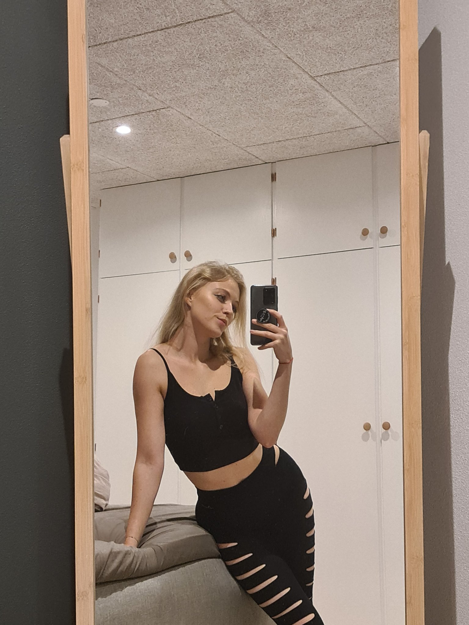 katrine on X: ASMR? 😇 t.co3VrgRx0wHe  X