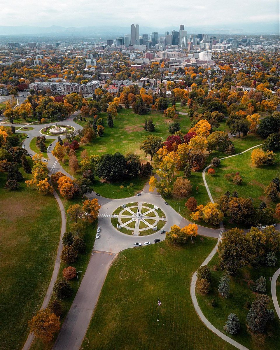 One thing about us: We will never get tired of the Denver skyline! 📸: mike.anthony.photography