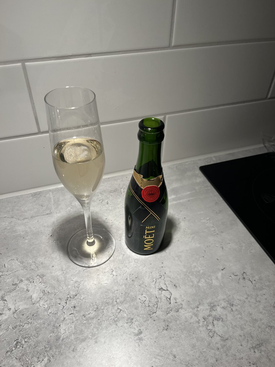 Mingyue Yuan (@mingyue_yuan_) on Twitter photo Today I got my first ever research grant from the Royal Physiographic Society of Lund <a href="/Fysiografen1772/">Kungliga Fysiografiska Sällskapet i Lund</a>! 🥳So excited to “annoy”more soil microbes in Arctic soil! 😈 (thats the reason why I can’t help opening it🍾though feel tired 😵 after Swedish course) Today I got my first ever research grant from the Royal Physiographic Society of Lund <a href="/Fysiografen1772/">Kungliga Fysiografiska Sällskapet i Lund</a>! 🥳So excited to “annoy”more soil microbes in Arctic soil! 😈 (thats the reason why I can’t help opening it🍾though feel tired 😵 after Swedish course)