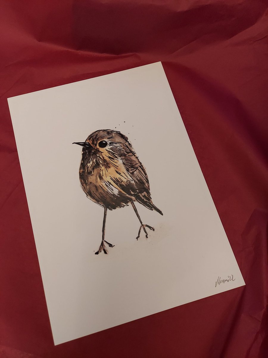 Good evening #scottishcrafthour, I've been busy sending out some A5 prints this week, including my ever popular 'wee birdie' to the USA and Switzerland of all places!😀 morvenna.com #scottishart #morvenna #weebirdie