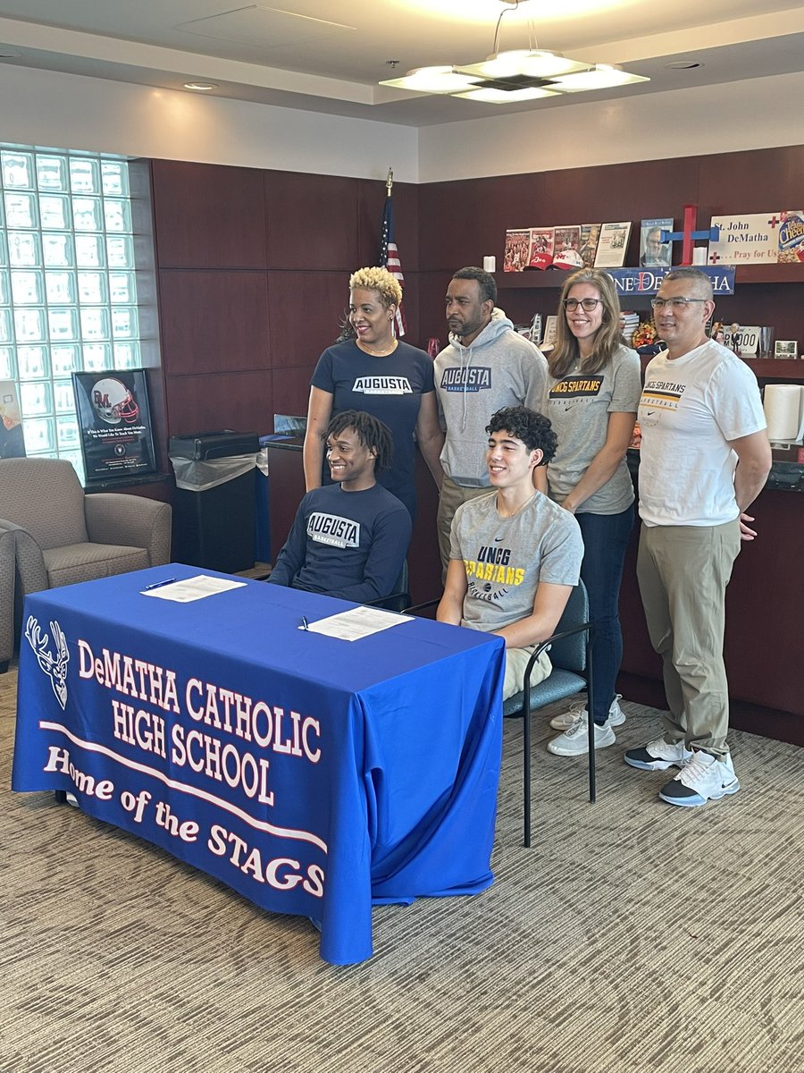 DeMathaHoops's tweet photo. Congrats to seniors Mason So on signing with @UNCGBasketball and Isaiah Arnold signing with @AugMBB. #LetsGoStags🦌#madisonstreethoops https://t.co/sz5J3GGtJS