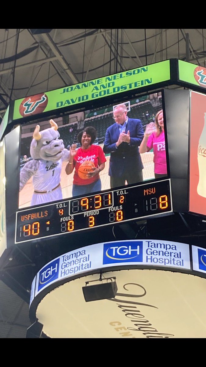 USFAthletics's tweet photo. ICYMI, during Monday’s season opener, we recognized @PaceCenter for all of the work they’ve done to help the Tampa Bay community.

Thank you!

#HornsUp 🤘 | #BullsGiveBack https://t.co/lftncwQCDw