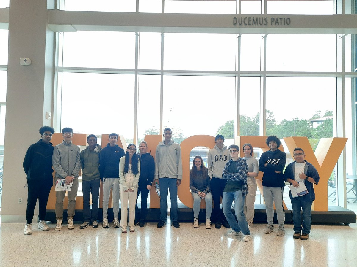 Magnet students are exploring Emory today! The rain is not stopping us! #academic #college #collegetours <a href="/KMHS_counseling/">KMHS Counselors</a>  <a href="/CobbMagnets/">CCSDMagnetExperience</a>