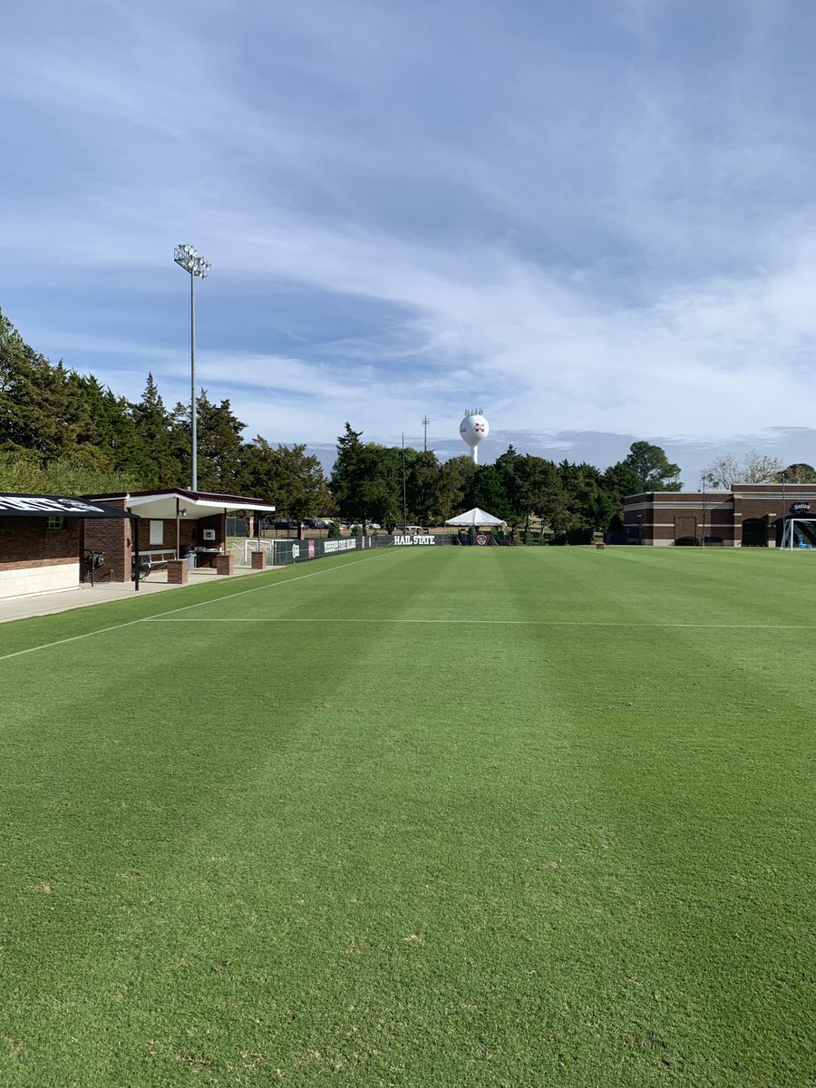 EdPosaski's tweet image. The Aggies have arrived at Mississippi State. ⁦⁦@NMStateWSOC⁩ hitting the field for the first time getting ready to battle ⁦@HailStateSOC⁩ in NCAAs tomorrow at 2pm MT. #AggieUp