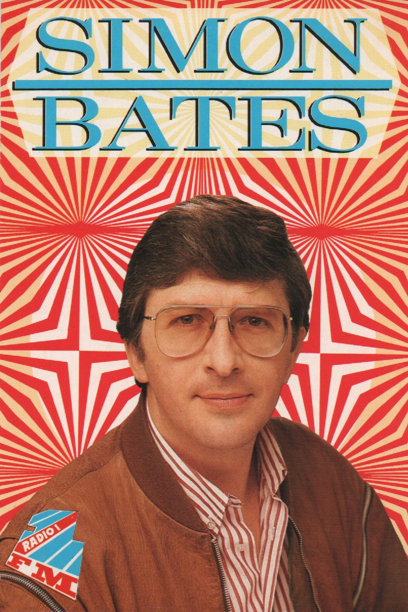 AnorakAttic's tweet photo. Next for our #PhotocardFriday #OfficialChartShow special, it's @SimonBatesUK
Simon had two stints on the show - 1978-79 where he oversaw the move from a Top 20 to a Top 40 and then again during 1984. https://t.co/45xcQLnuk4